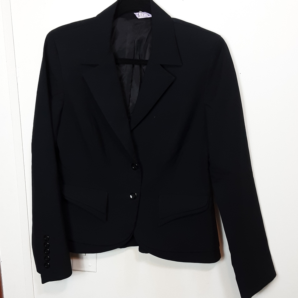 Double Trouble Double Flap Pocket and Hemline Size 6 Jacket‎
